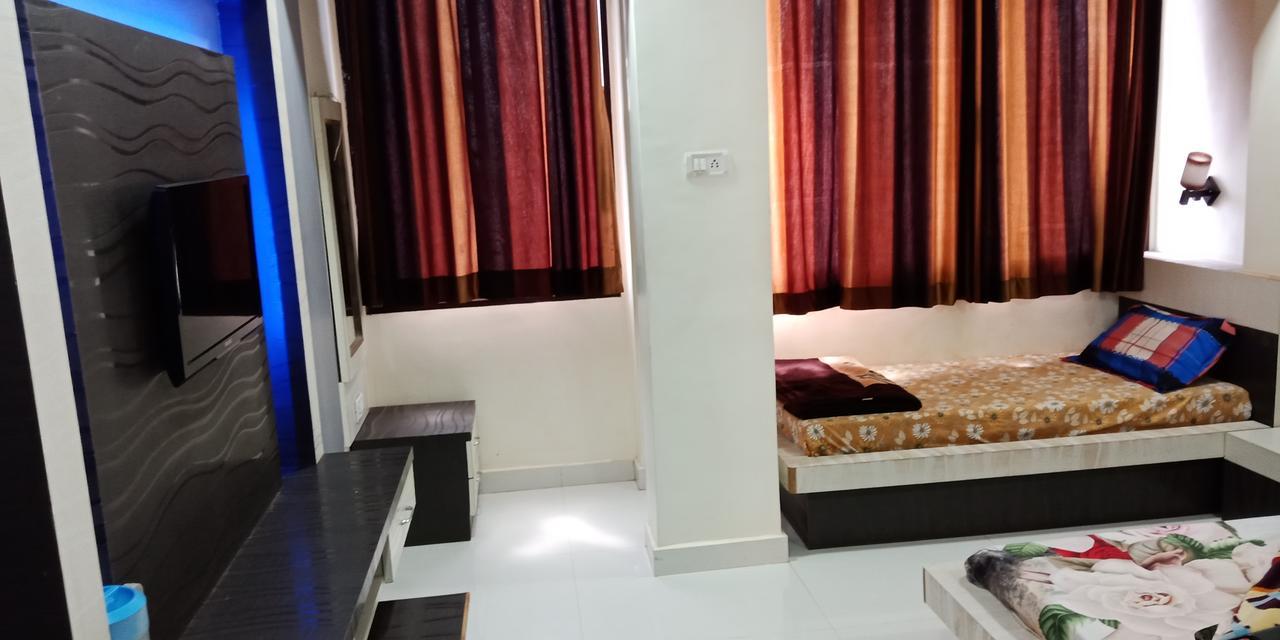 Hotel Madhumalti 马泰兰 外观 照片